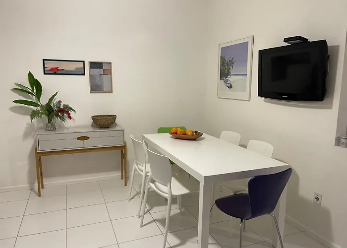 Apartamento na Praia das Toninhas